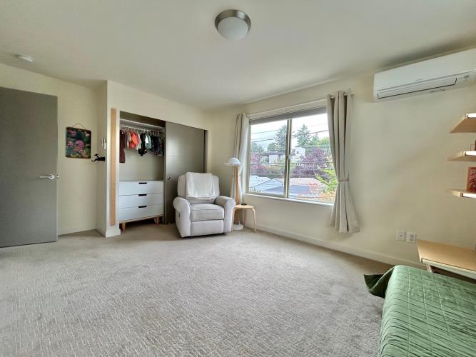 4852 40th Avenue Southwest, Unit B Seattle, WA 98116 - Photo 16 of 26