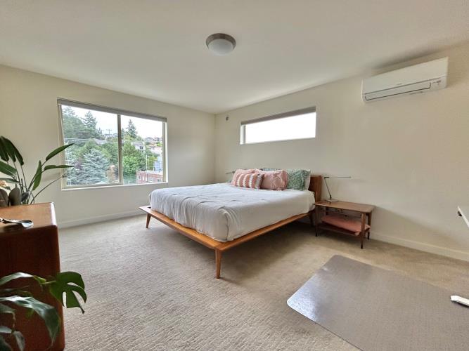 4852 40th Avenue Southwest, Unit B Seattle, WA 98116 - Photo 18 of 26