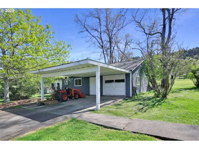 $639,000 | 1878 Trails End Lane, Sutherlin, OR 97479