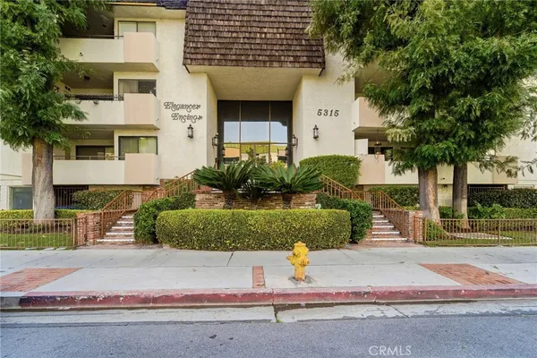 $3,345 | 5315 Yarmouth Avenue, Unit 101, Encino, CA 91316