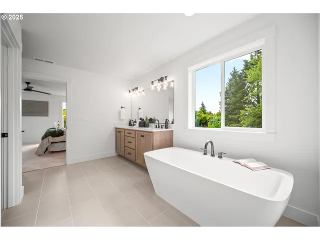 $849,900 | 1420 Southeast 188th Avenue, Vancouver, WA 98683