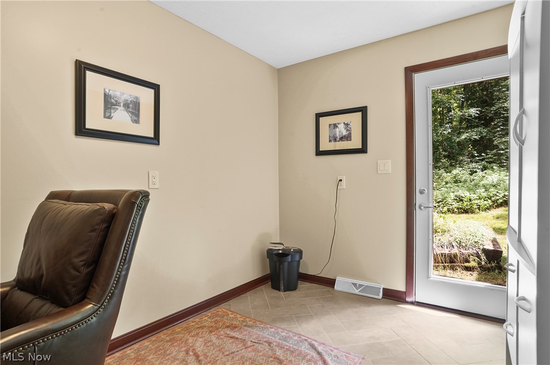 1482 Sand Run Road Akron, OH 44333 - Photo 32 of 43