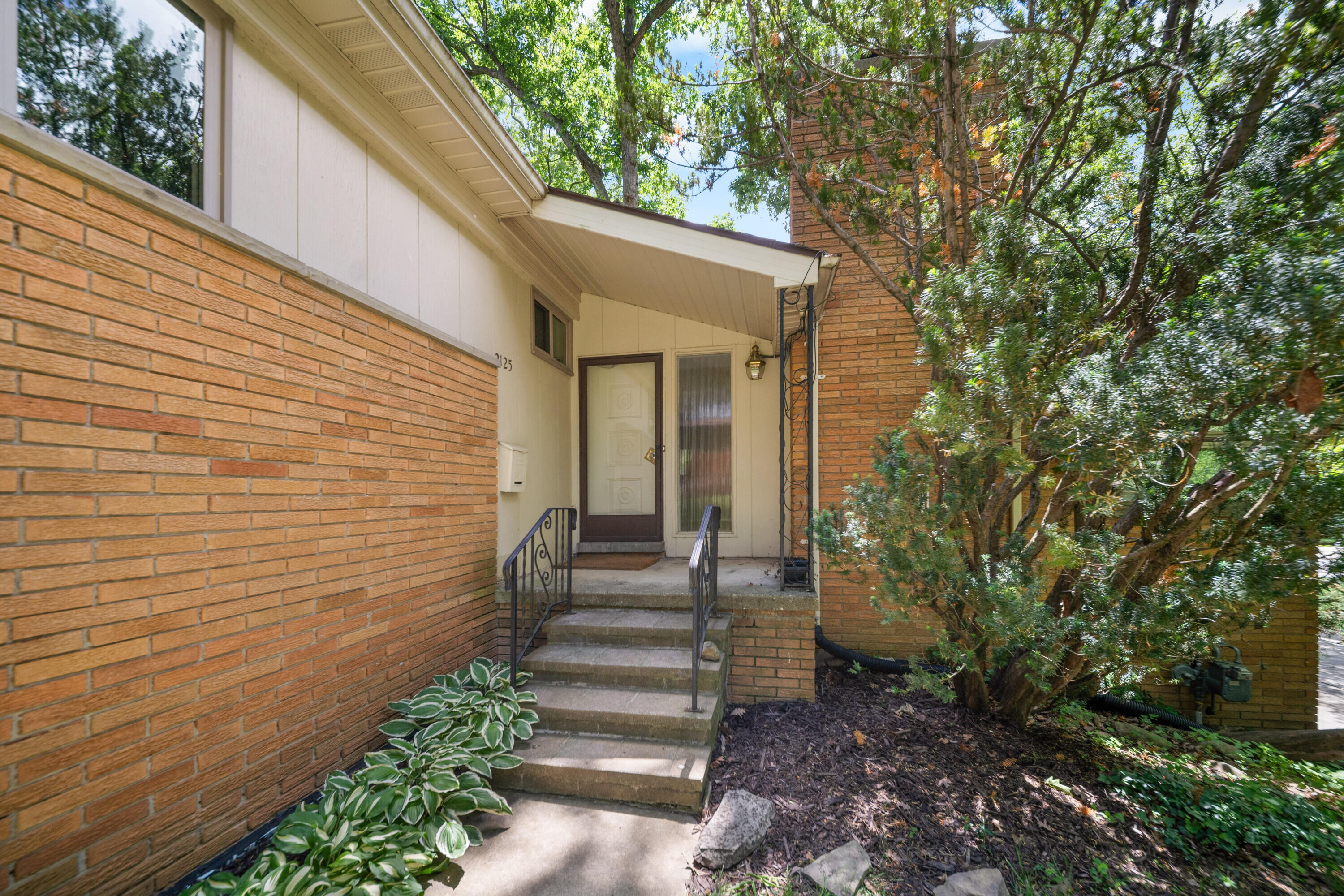 2125 Needham Road Ann Arbor, MI 48104 - Photo 8 of 48 002_42