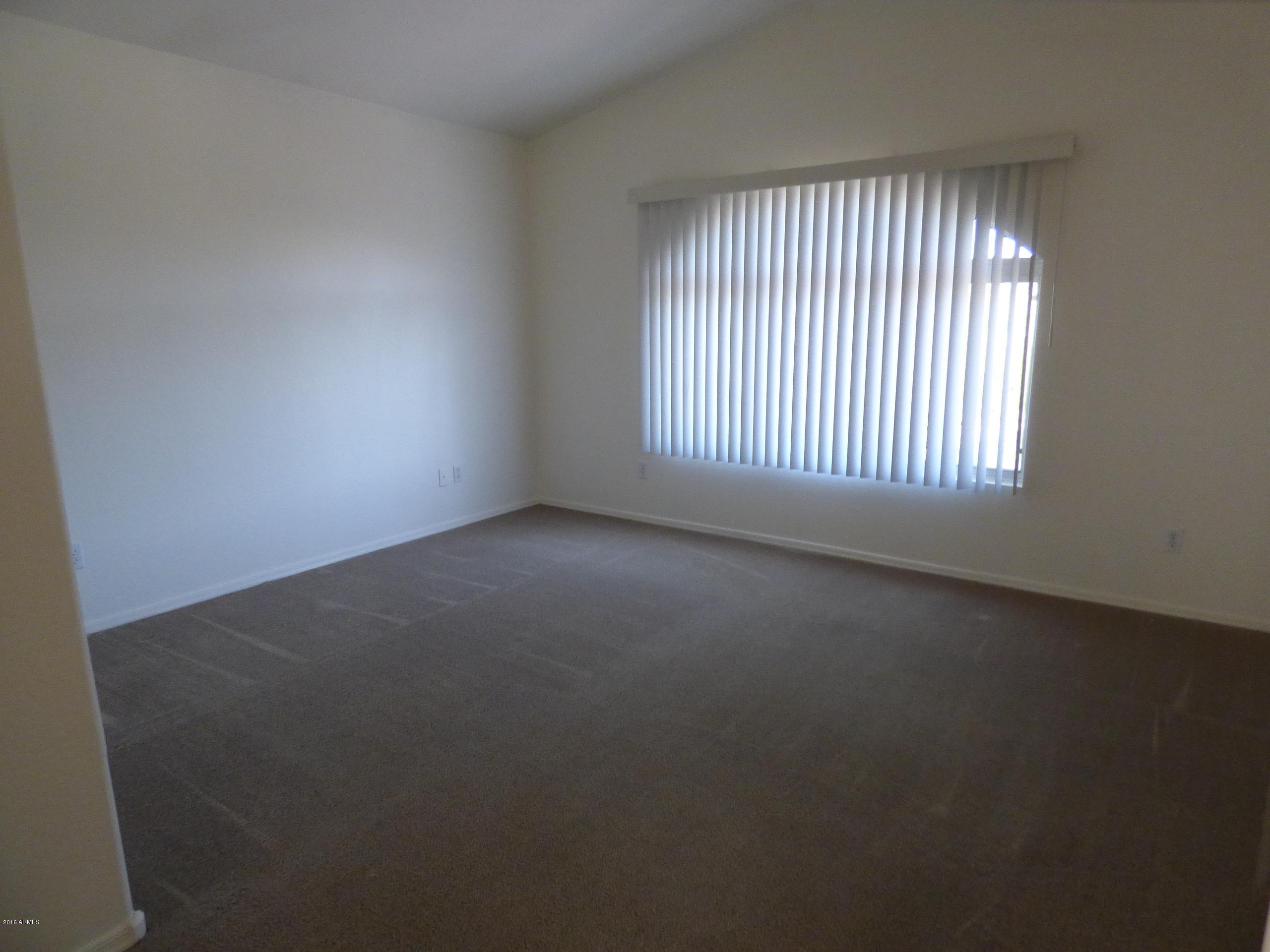 16628 North 19th Street Phoenix, AZ 85022 - Photo 11 of 15 P1030204