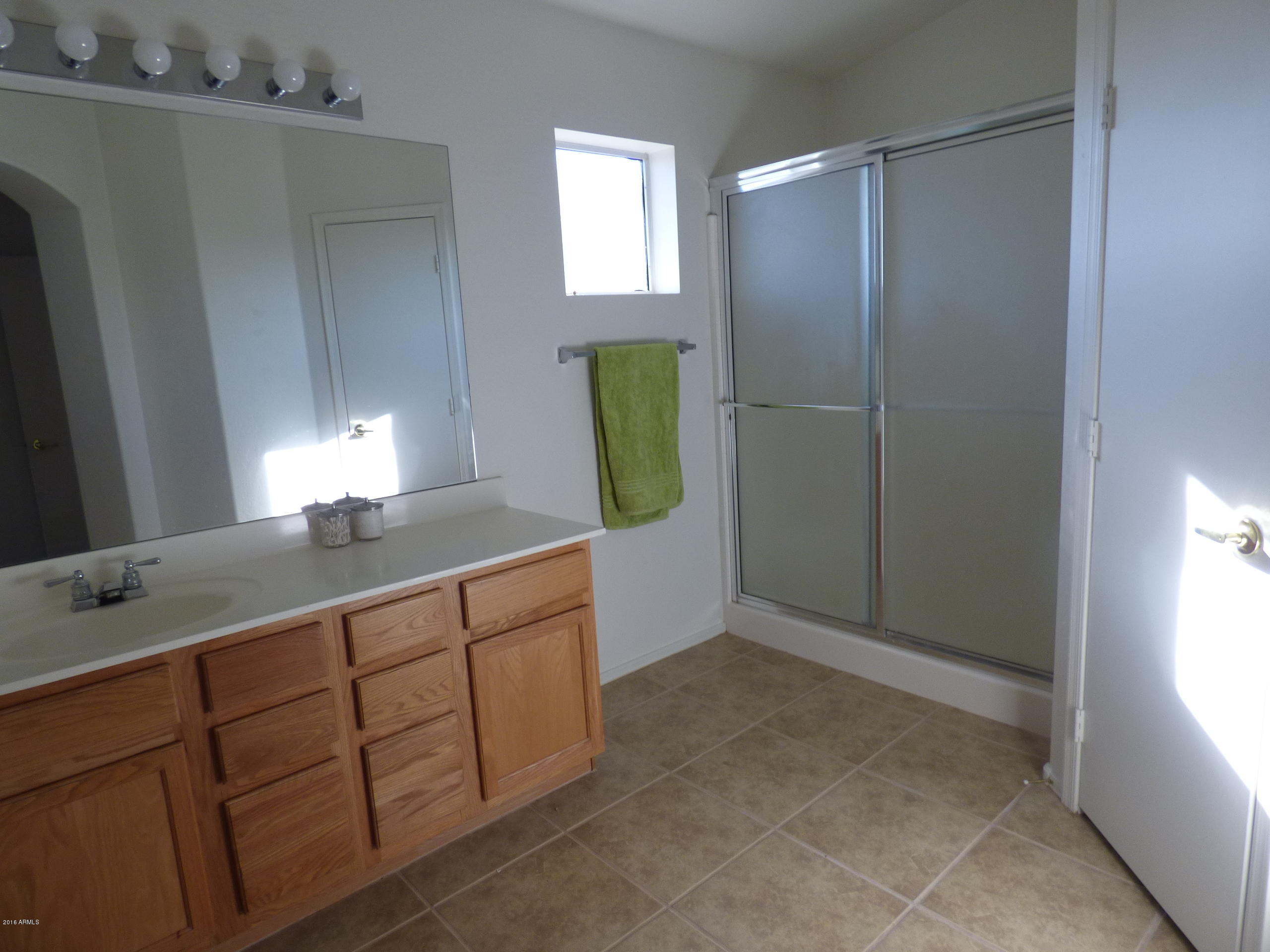 16628 North 19th Street Phoenix, AZ 85022 - Photo 13 of 15 P1030206