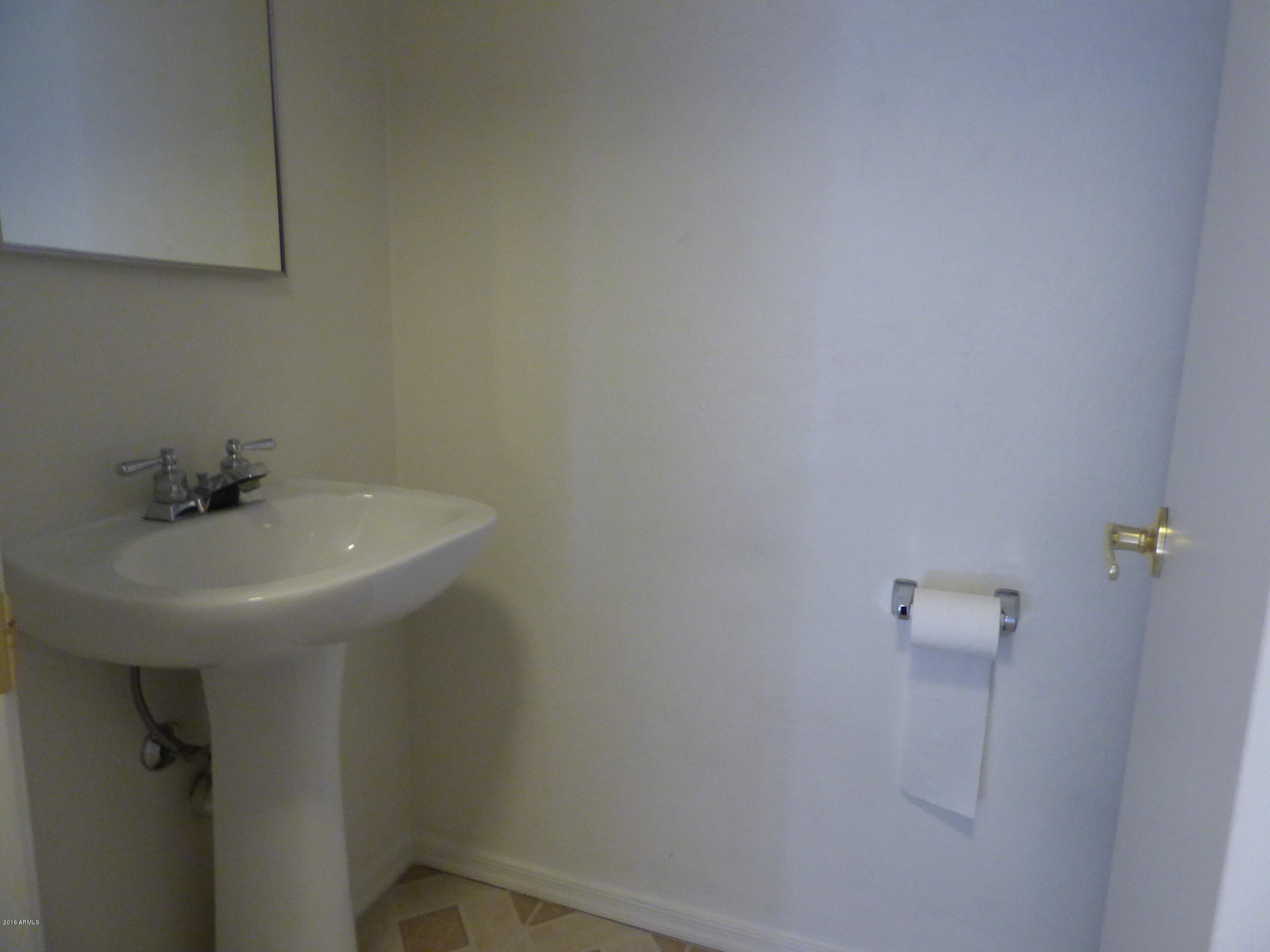 16628 North 19th Street Phoenix, AZ 85022 - Photo 6 of 15 P1030199