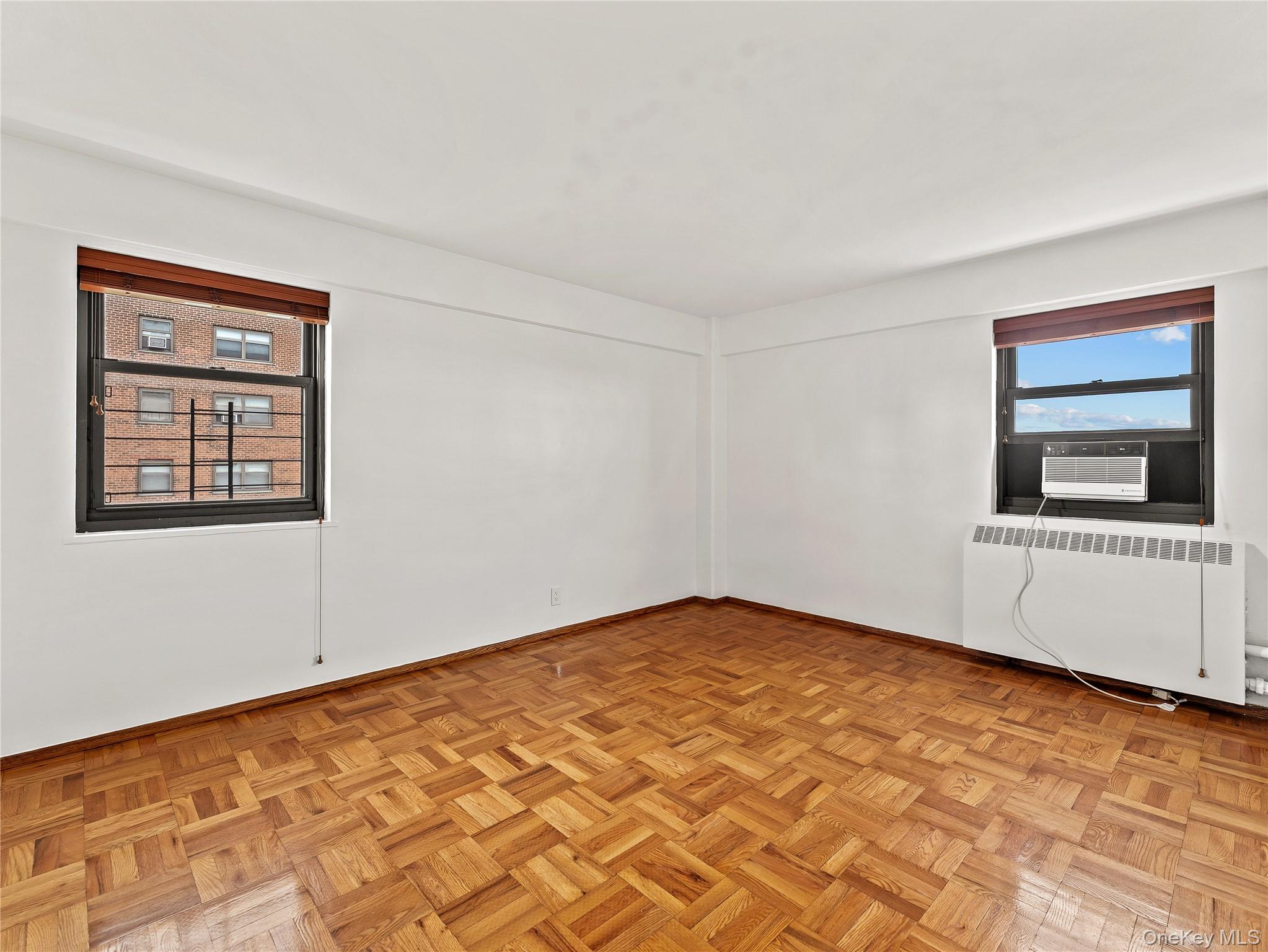 21-66 33rd Road, Unit 11B Queens, NY 11106 - Photo 12 of 20 Primary Bedroom