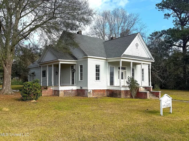 $220,000 | 711 College Street, Tylertown, MS 39667
