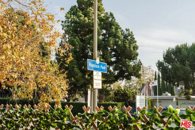 $1,495,000 | 4925 Wilshire Boulevard, Unit 103, Los Angeles, CA 90036