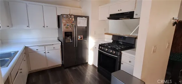 $499,000 | 11150 Glenoaks Boulevard, Unit 223, Pacoima, CA 91331