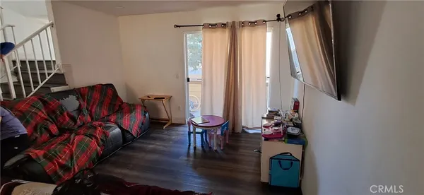 $525,000 | 11150 Glenoaks Boulevard, Unit 223, Pacoima, CA 91331