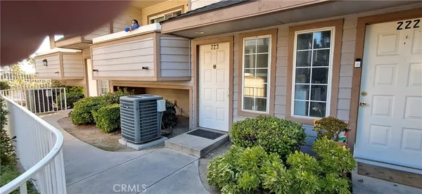$499,000 | 11150 Glenoaks Boulevard, Unit 223, Pacoima, CA 91331