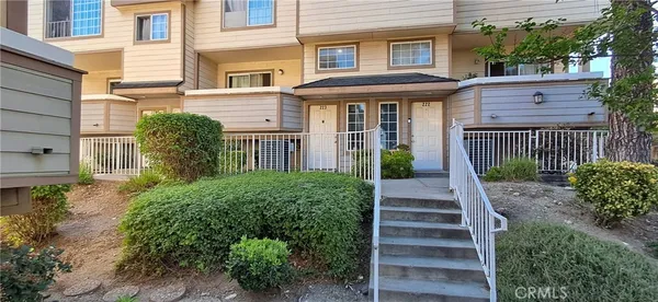 $499,000 | 11150 Glenoaks Boulevard, Unit 223, Pacoima, CA 91331