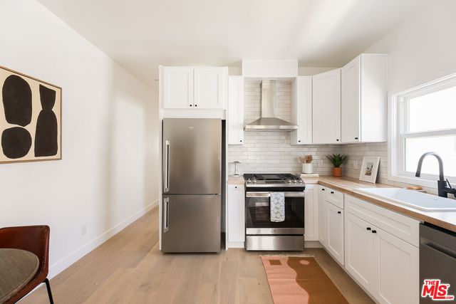 $649,000 | 5849 1/2 Ernest Avenue, Los Angeles, CA 90034