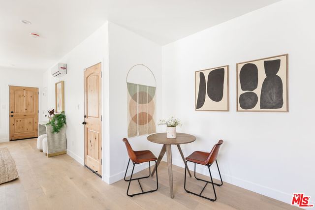 $649,000 | 5849 1/2 Ernest Avenue, Los Angeles, CA 90034