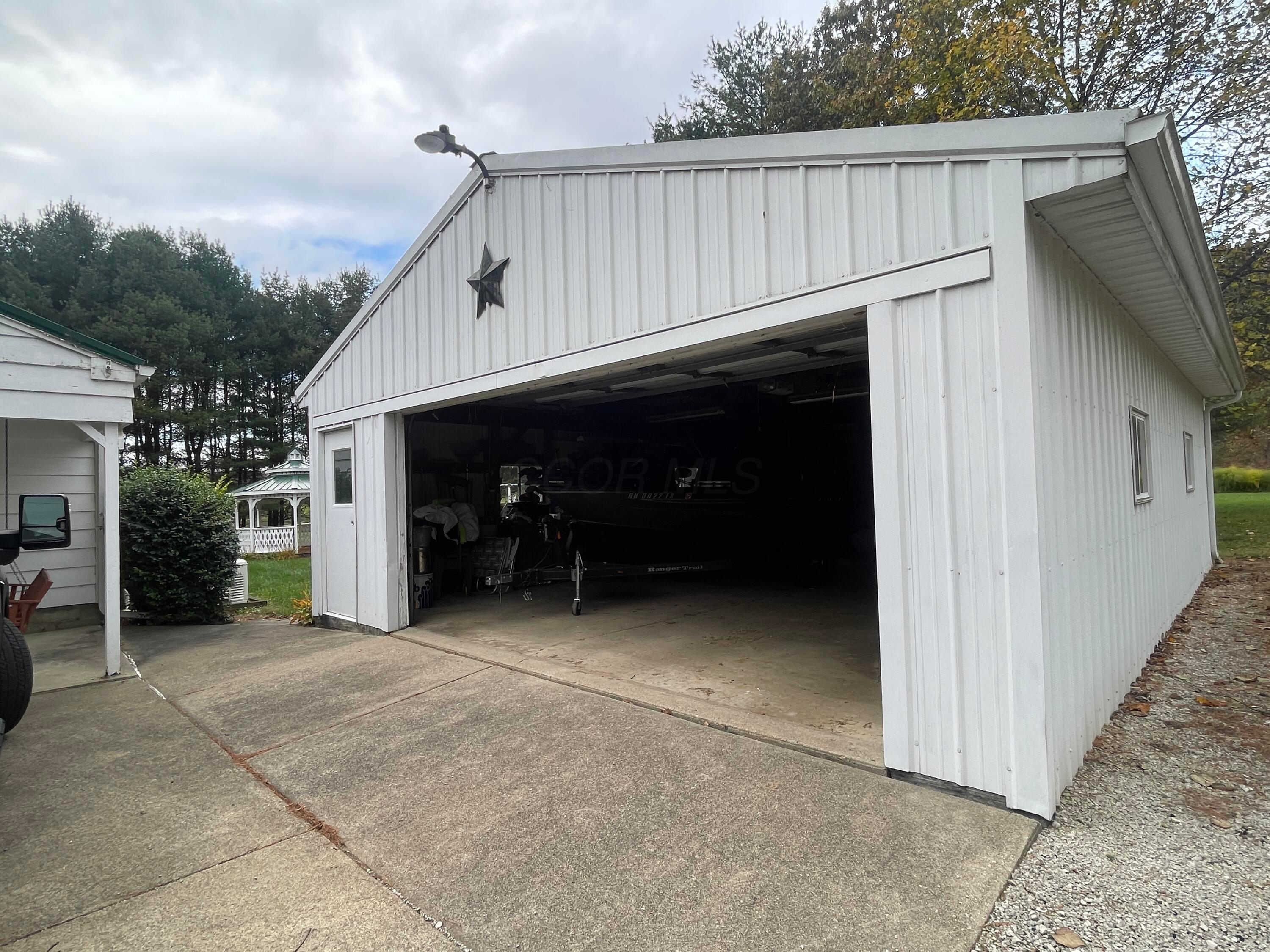 21899 Sycamore Road Gambier, OH 43022 - Photo 4 of 48 4