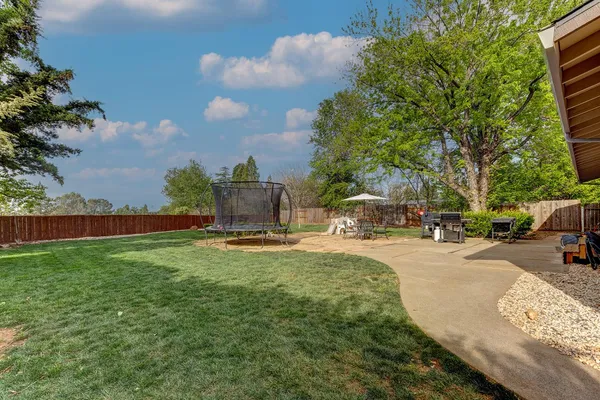 $575,000 | 3112 Serano Court, Camino, CA 95709