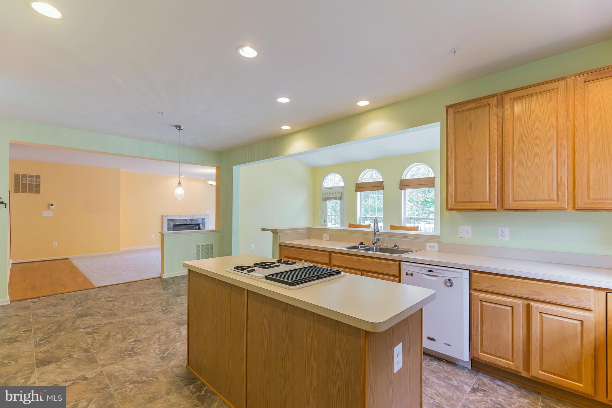 14902 Ridge Farm Court Bowie, MD 20715 - Photo 14 of 30 Kitchen w/Center Cooking Island