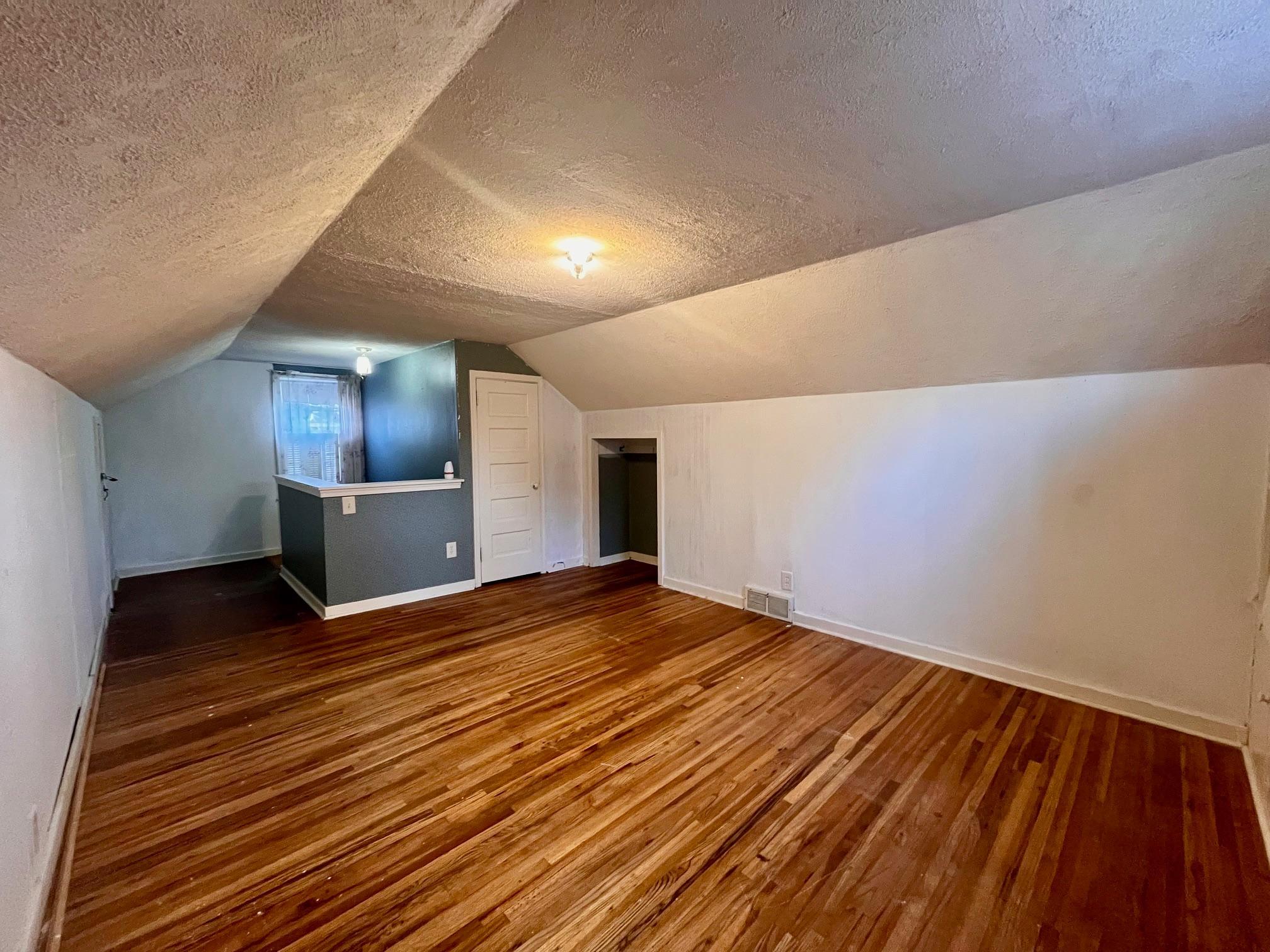 612 10th Street Southwest Willmar, MN 56201 - Photo 7 of 12