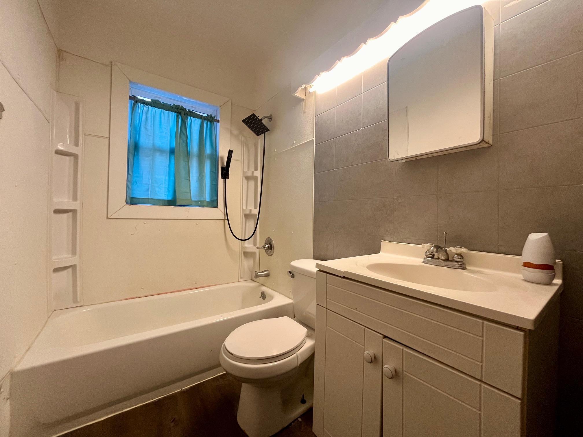 612 10th Street Southwest Willmar, MN 56201 - Photo 8 of 12