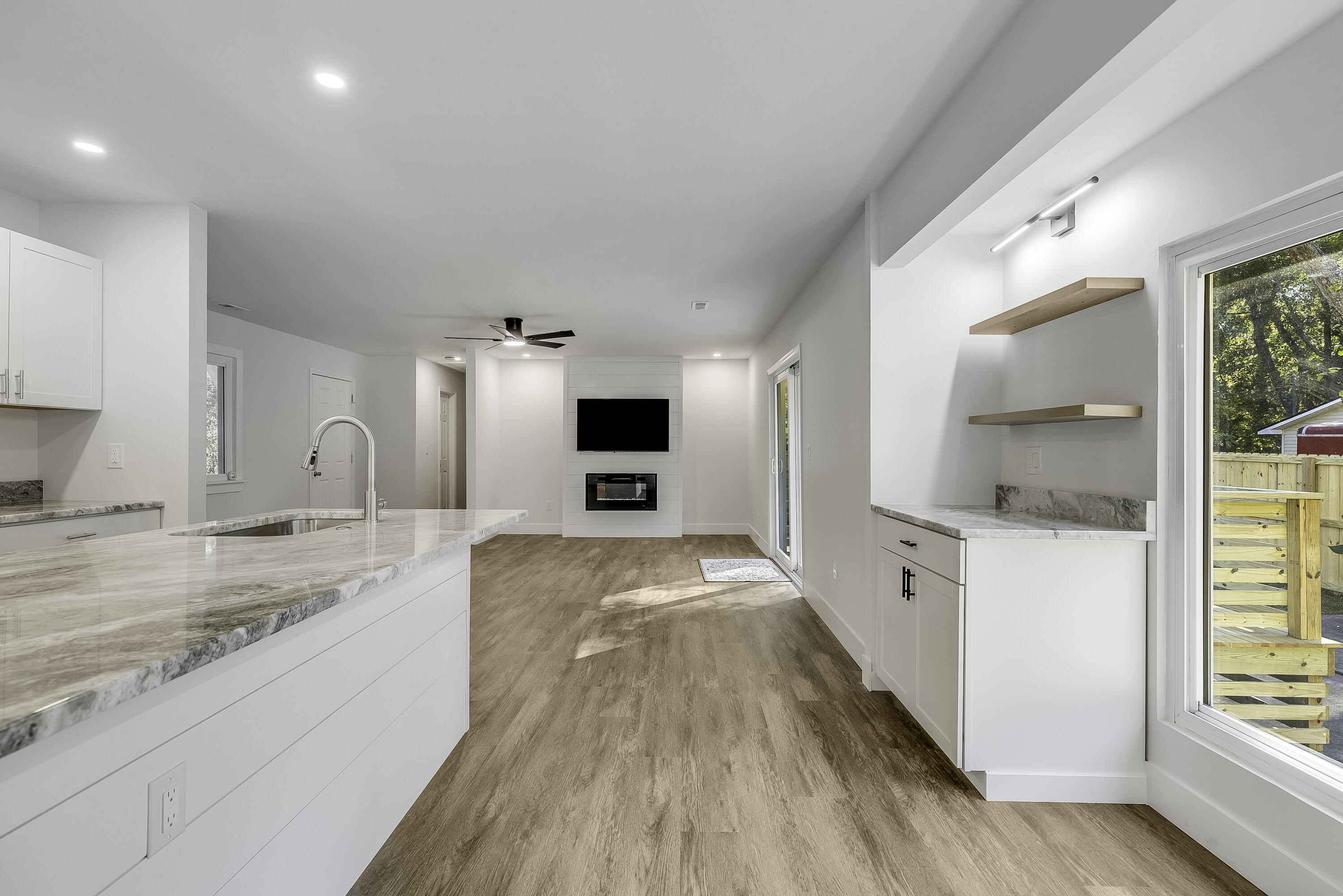 1623 Pineview Road Charleston, SC 29407 - Photo 4 of 26 1623 Pineview Rd-27