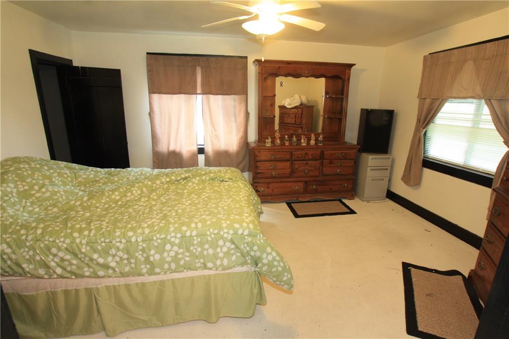 215 Ray Street Irwin, PA 15642 - Photo 6 of 9 Gallery Image 6