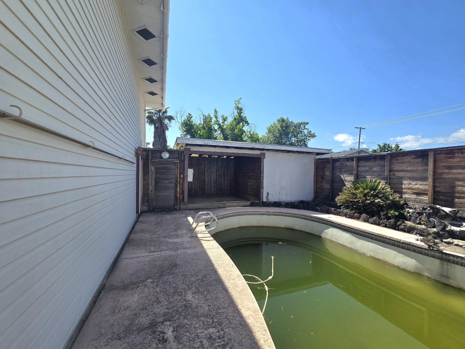 846 Ridge Road Redding, CA 96003 - Photo 23 of 38 20250518_151706