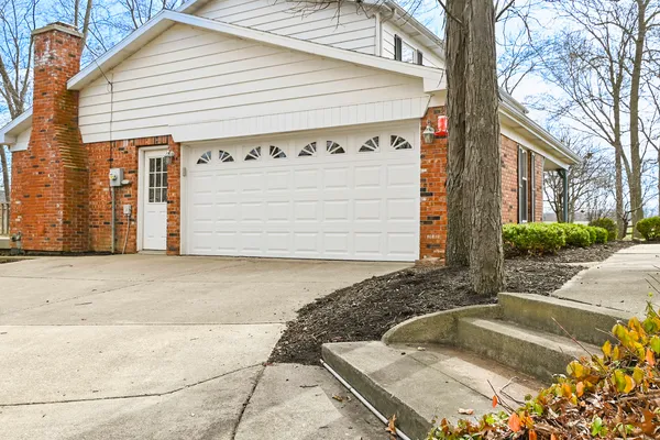 $279,000 | 14811 Denmar Lane, Danville, IL 61834