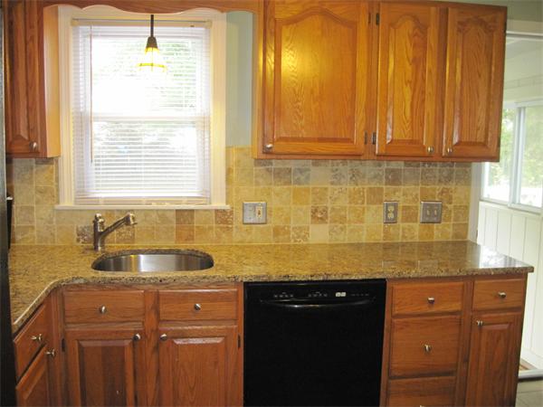 830 Newbury Street Springfield, MA 01104 - Photo 5 of 14 Gallery Image 5