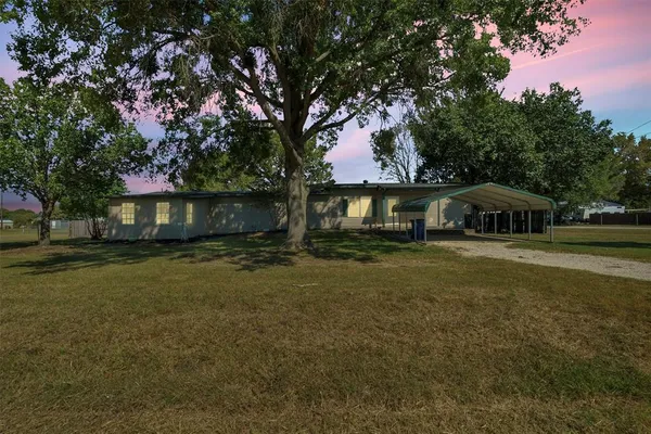 $347,500 | 1941 Lariat Lane, Burleson, TX 76028