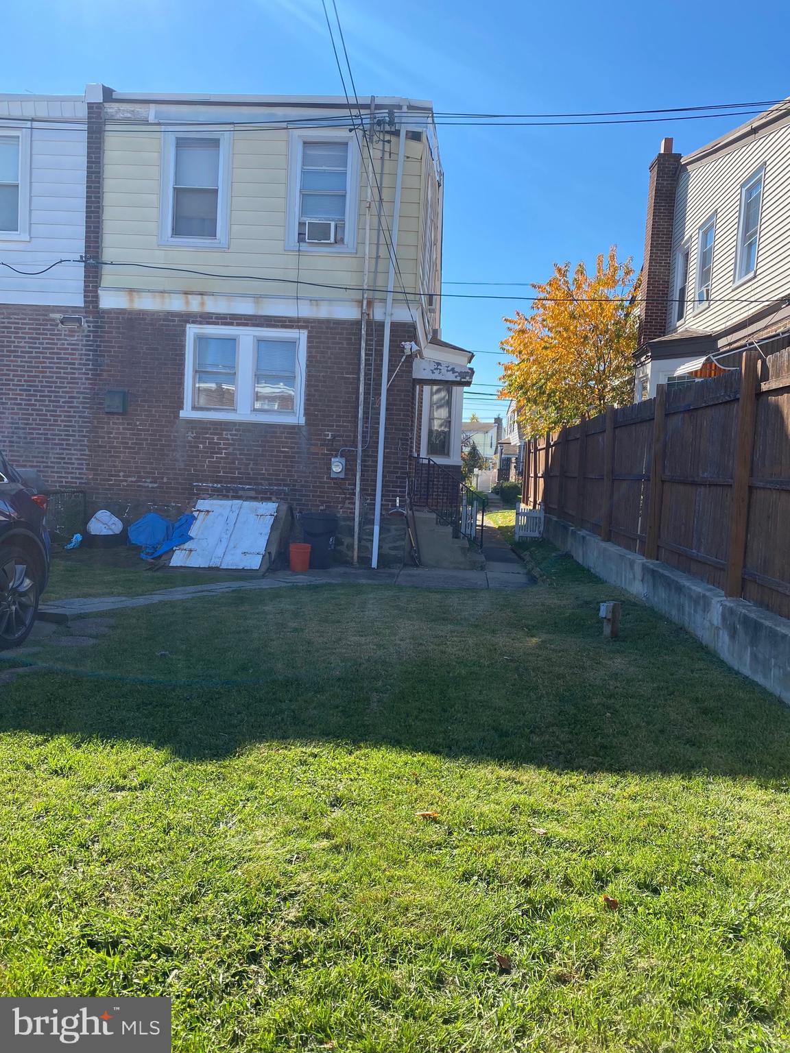 813 Levick Street Philadelphia, PA 19111 - Photo 39 of 43 a view of a back yard of the house