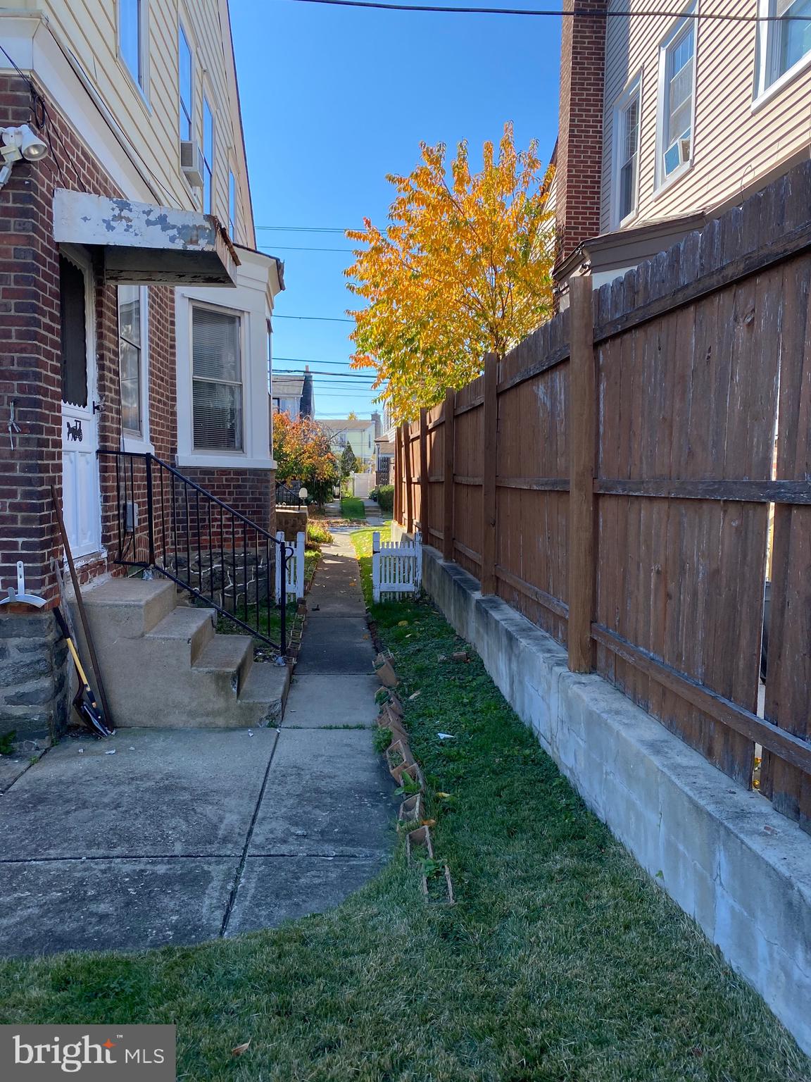 813 Levick Street Philadelphia, PA 19111 - Photo 41 of 43 a view of a backyard with a patio