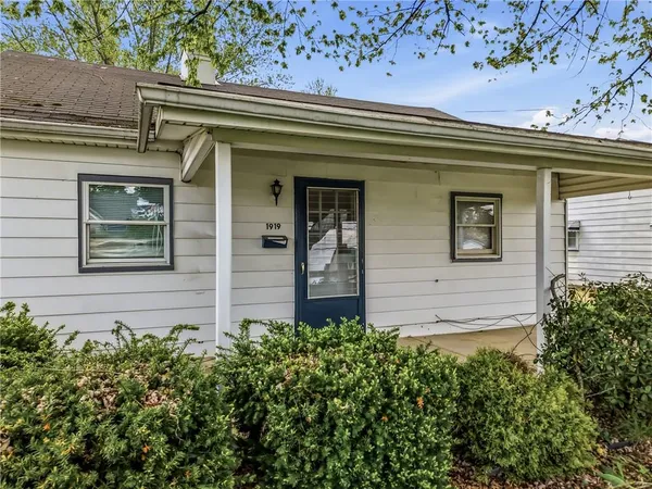 $115,000 | 1919 West Washington Street, New Castle, PA 16101