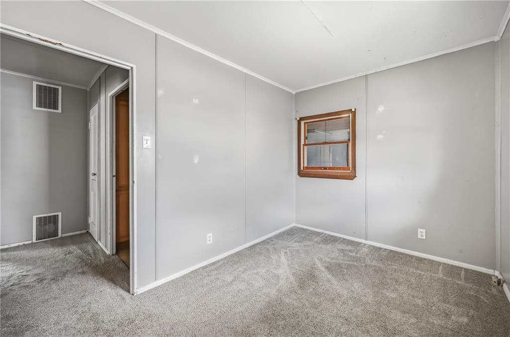 1919 West Washington Street New Castle, PA 16101 - Photo 6 of 30