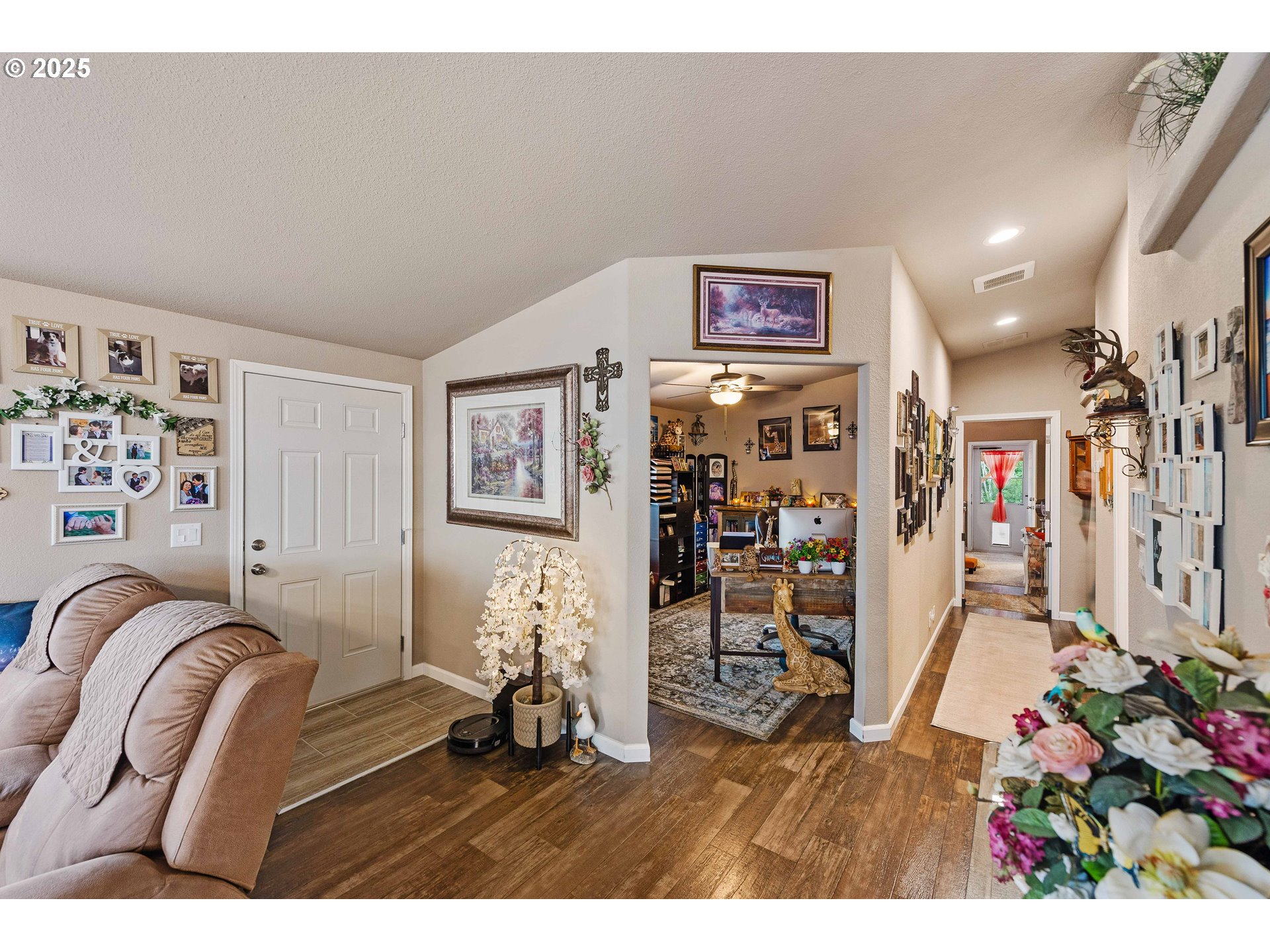 1060 Cedar Loop Lakeside, OR 97449 - Photo 12 of 36 Den/Office