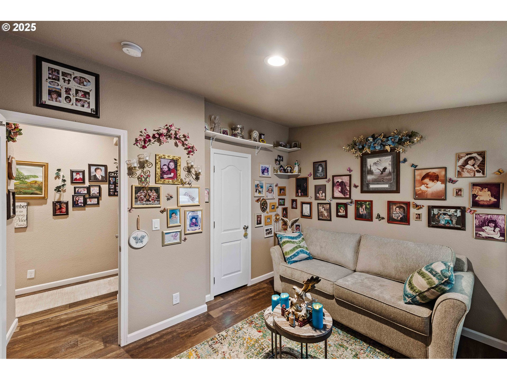 1060 Cedar Loop Lakeside, OR 97449 - Photo 24 of 36 Laundry