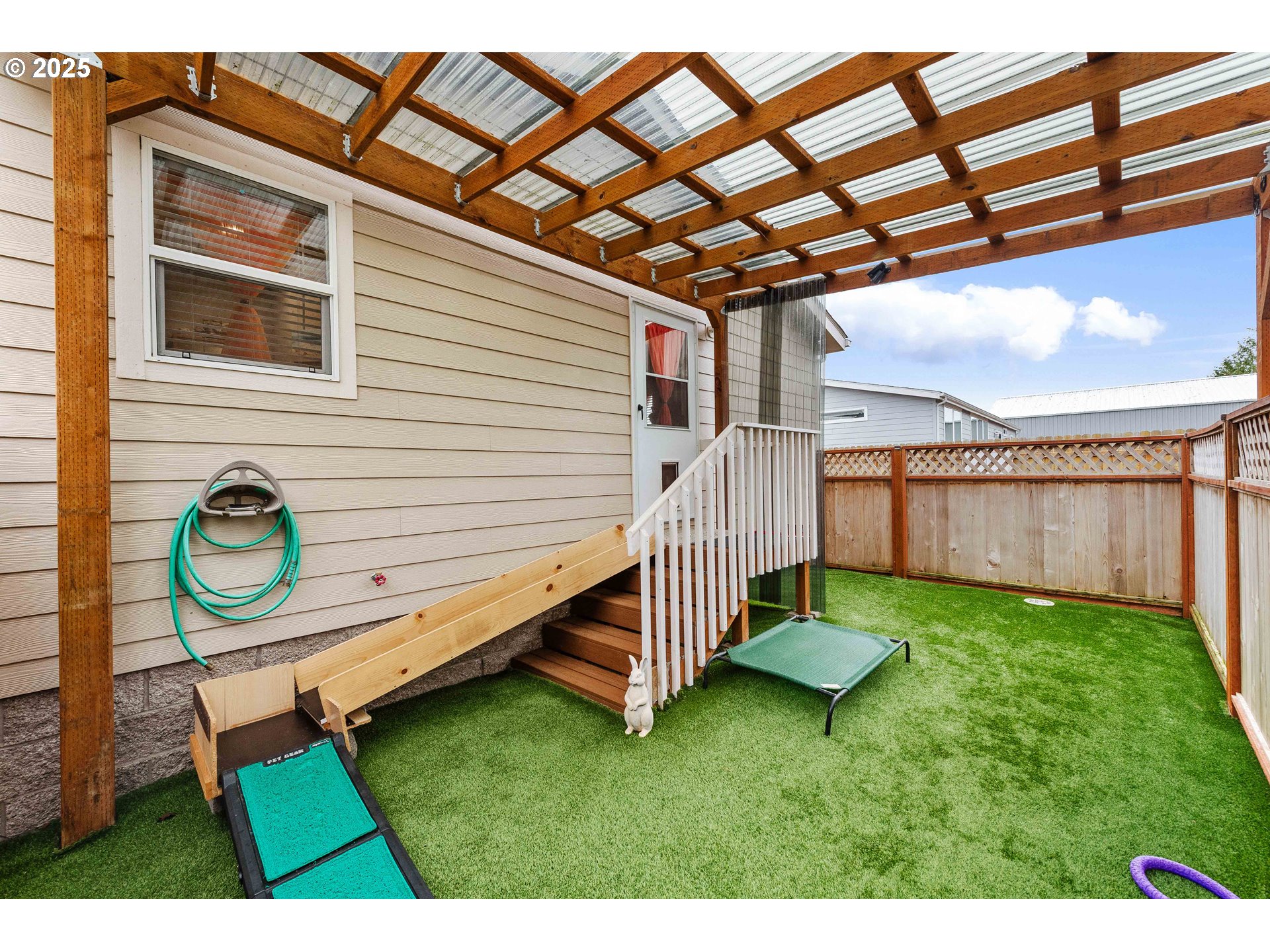 1060 Cedar Loop Lakeside, OR 97449 - Photo 29 of 36 Covered Patio