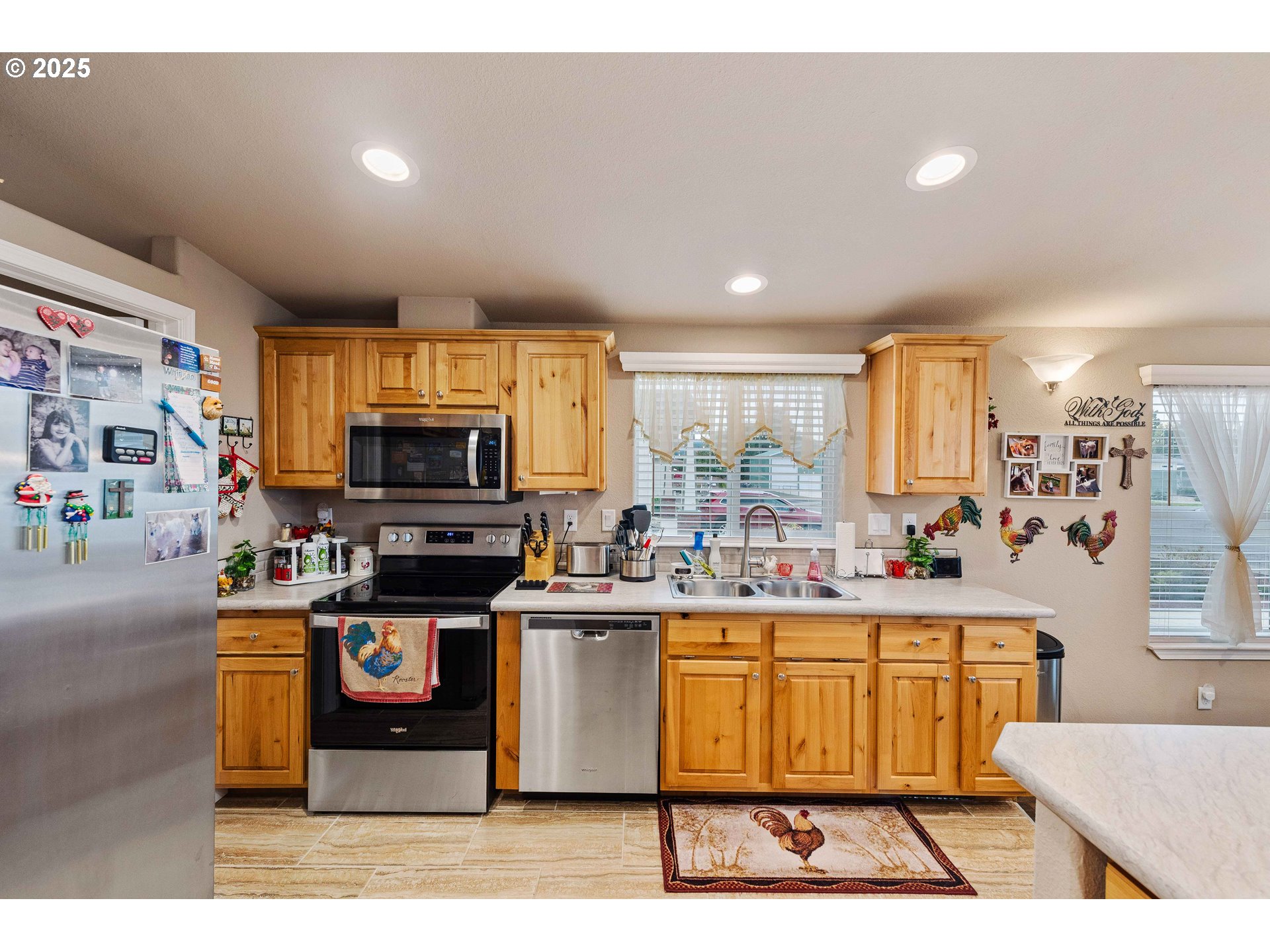 1060 Cedar Loop Lakeside, OR 97449 - Photo 7 of 36 Pantry