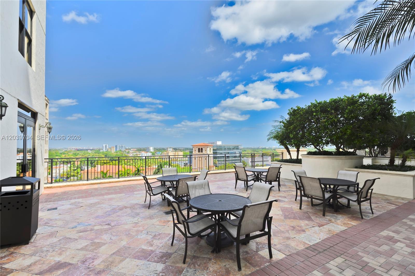888 Douglas Road, Unit 910 Coral Gables, FL 33134 - Photo 31 of 32