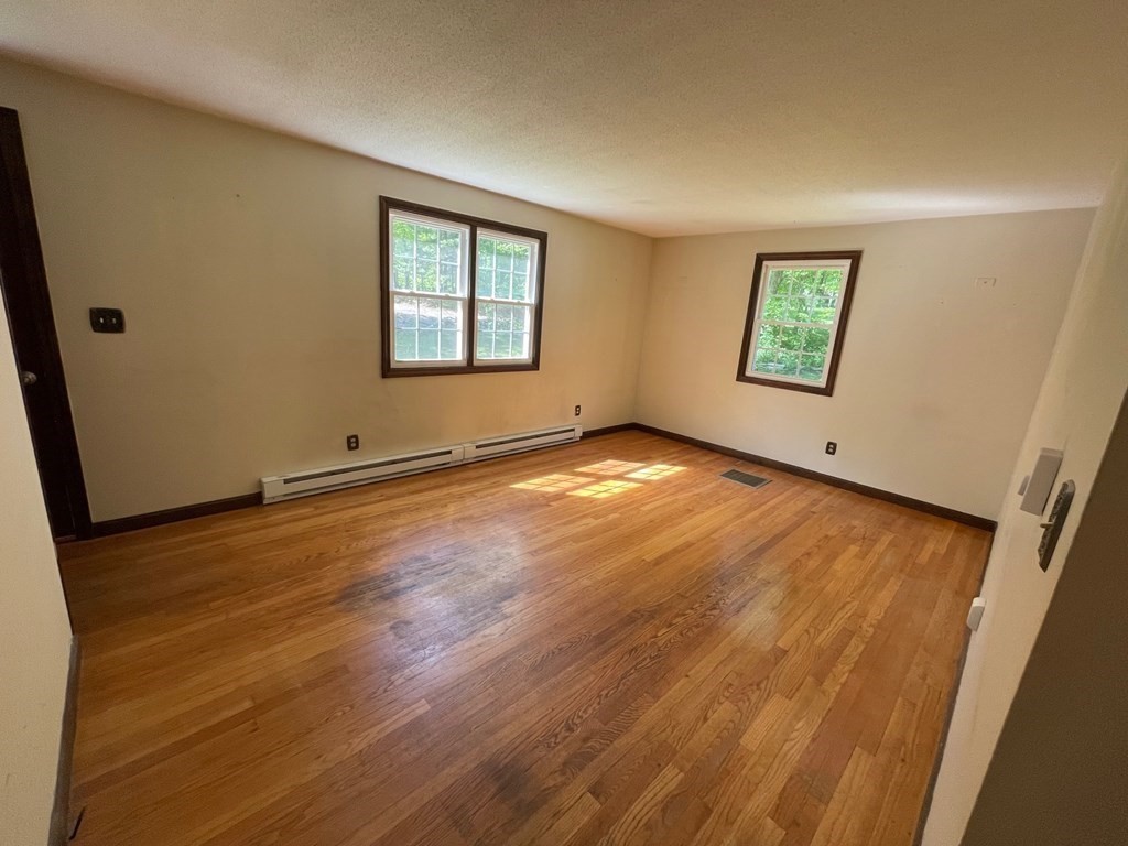 189 Michael Sears Road Belchertown, MA 01007 - Photo 4 of 11 Gallery Image 4