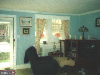 7721 Parkview Road Upper Darby, PA 19082 - Photo 3 of 6 Gallery Image 3