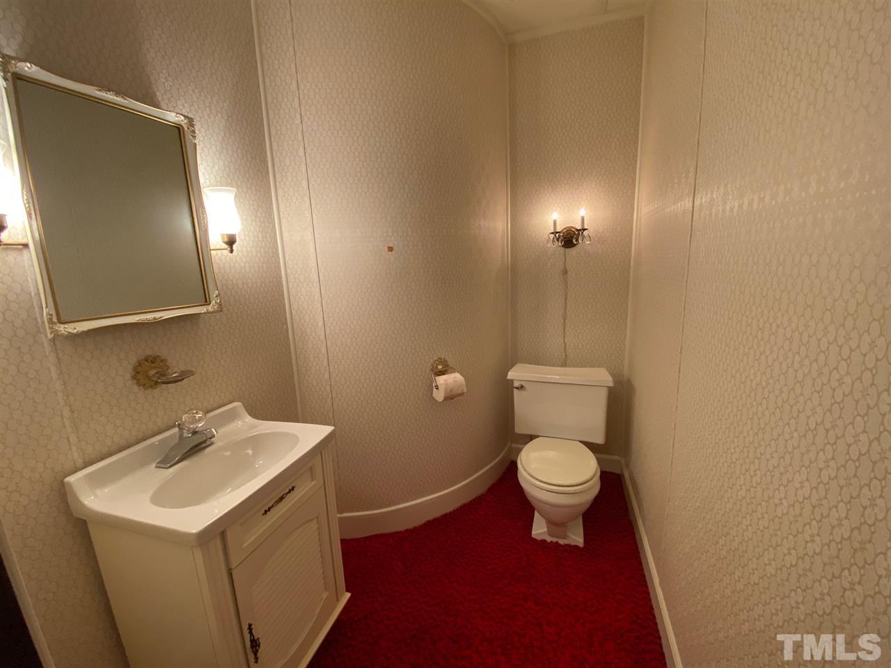 1821 Raleigh Road Henderson, NC 27536 - Photo 14 of 30 Gallery Image 14