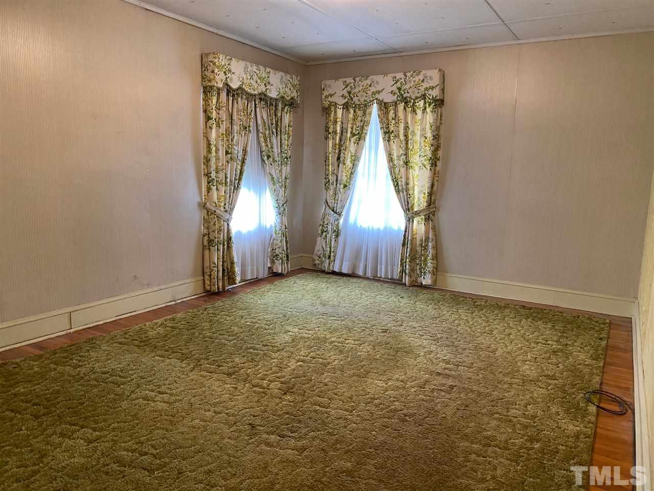 1821 Raleigh Road Henderson, NC 27536 - Photo 15 of 30 Gallery Image 15