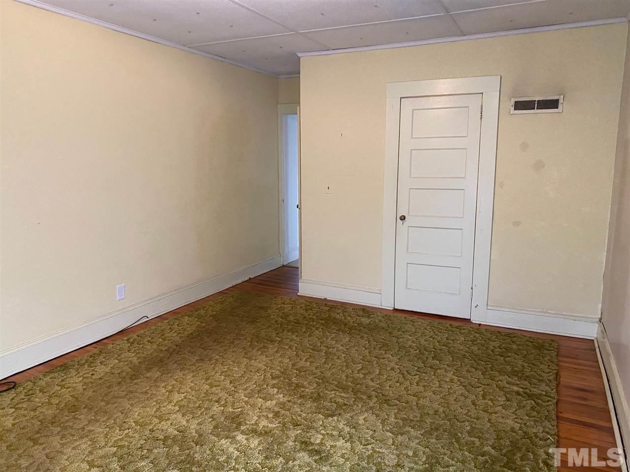 1821 Raleigh Road Henderson, NC 27536 - Photo 16 of 30 Gallery Image 16
