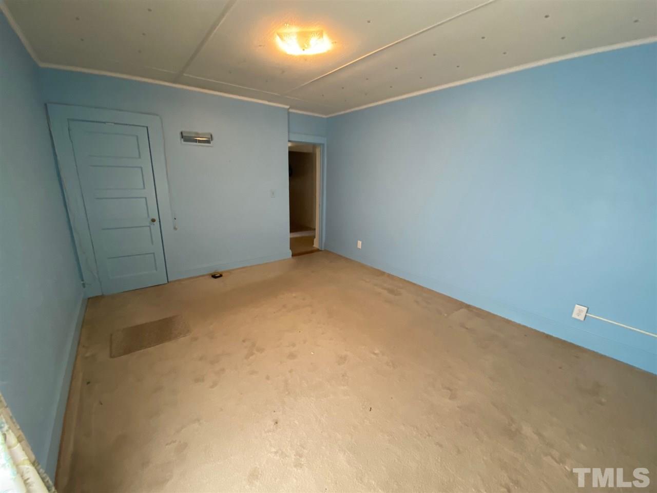 1821 Raleigh Road Henderson, NC 27536 - Photo 18 of 30 Gallery Image 18