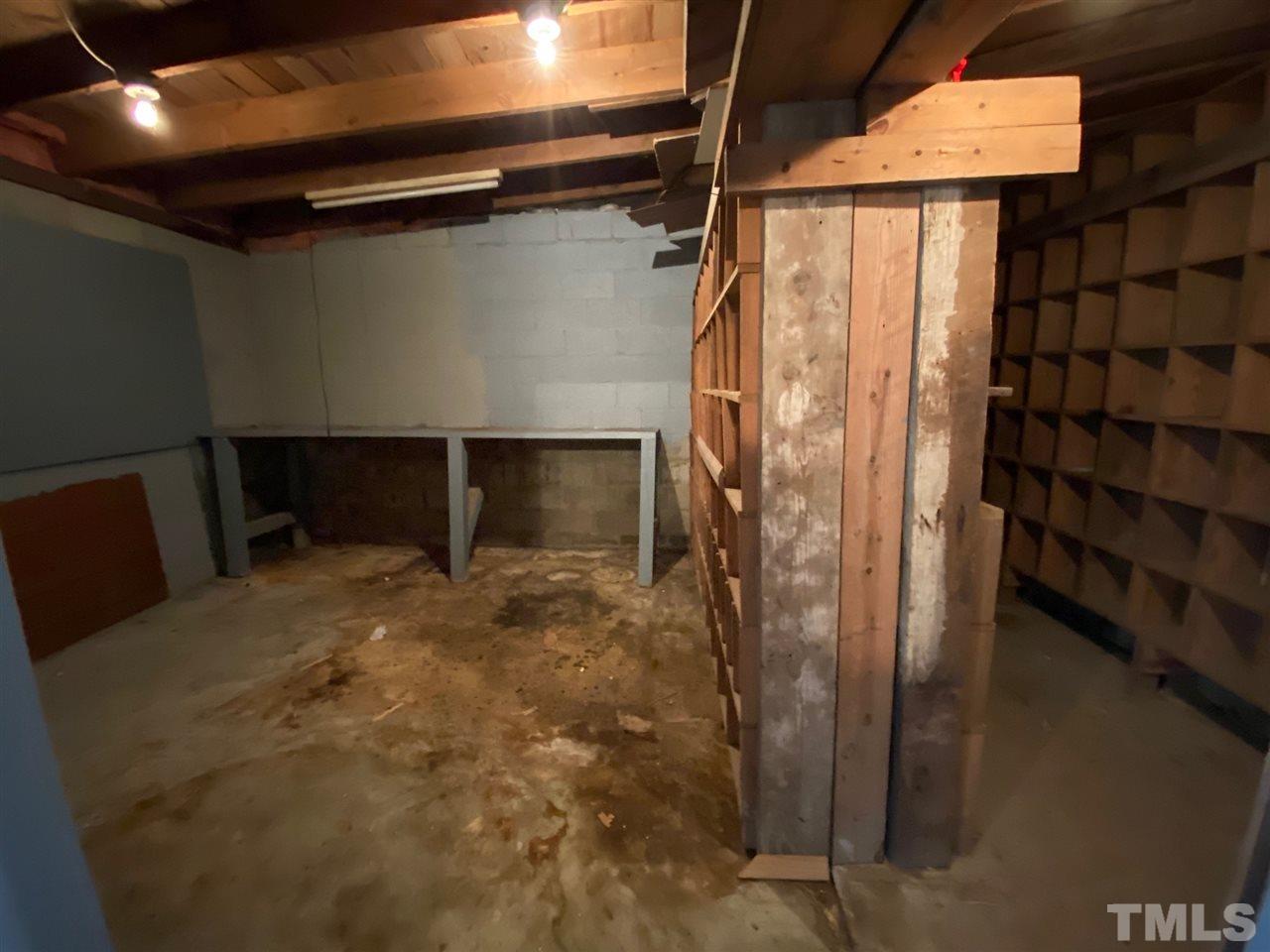 1821 Raleigh Road Henderson, NC 27536 - Photo 26 of 30 Gallery Image 26