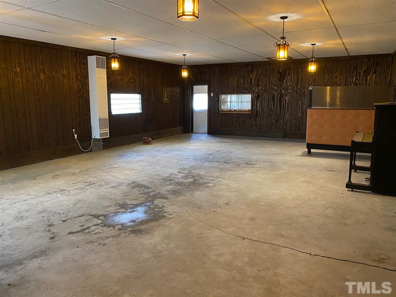 1821 Raleigh Road Henderson, NC 27536 - Photo 28 of 30 Gallery Image 28