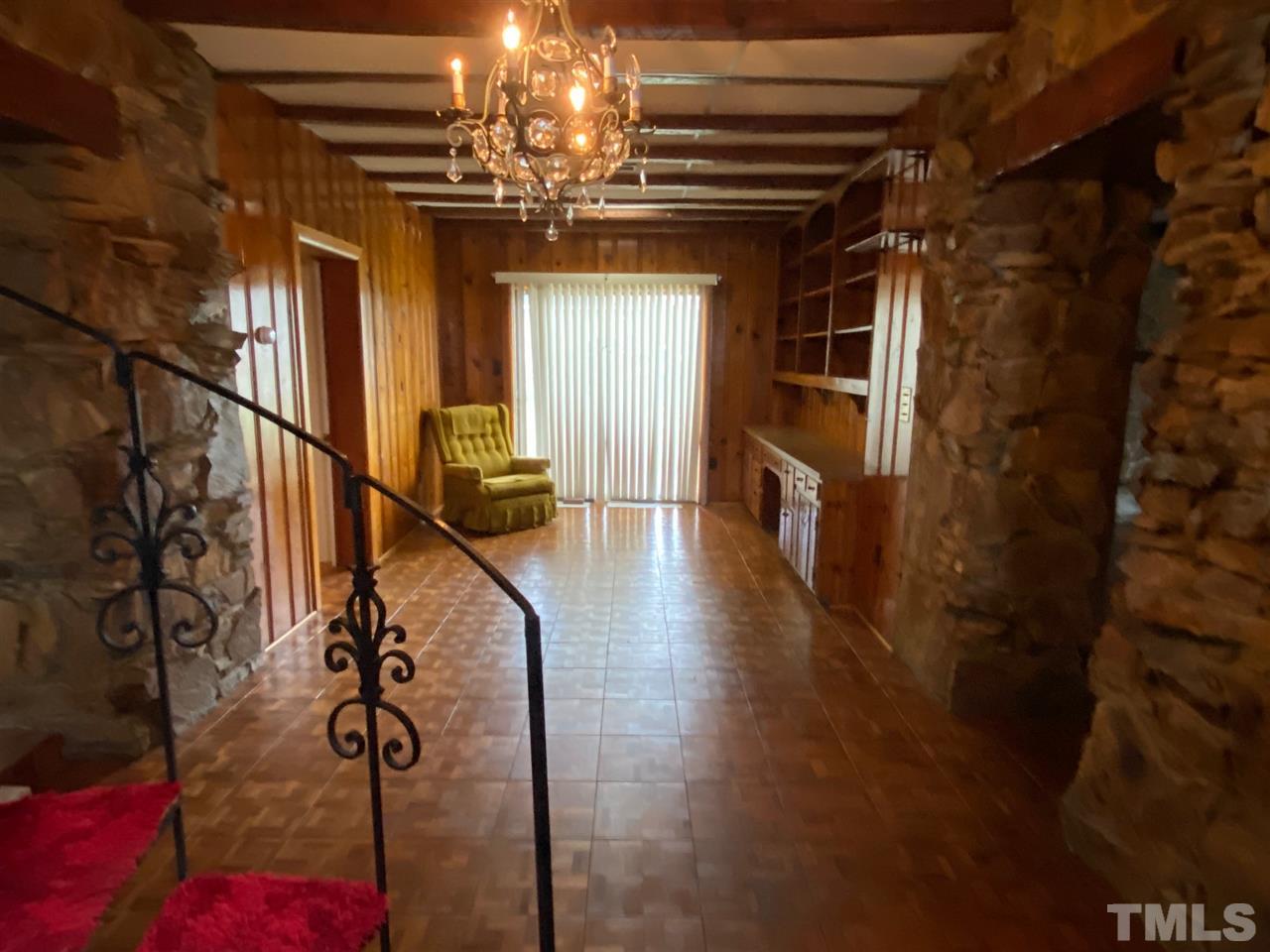 1821 Raleigh Road Henderson, NC 27536 - Photo 7 of 30 Gallery Image 7