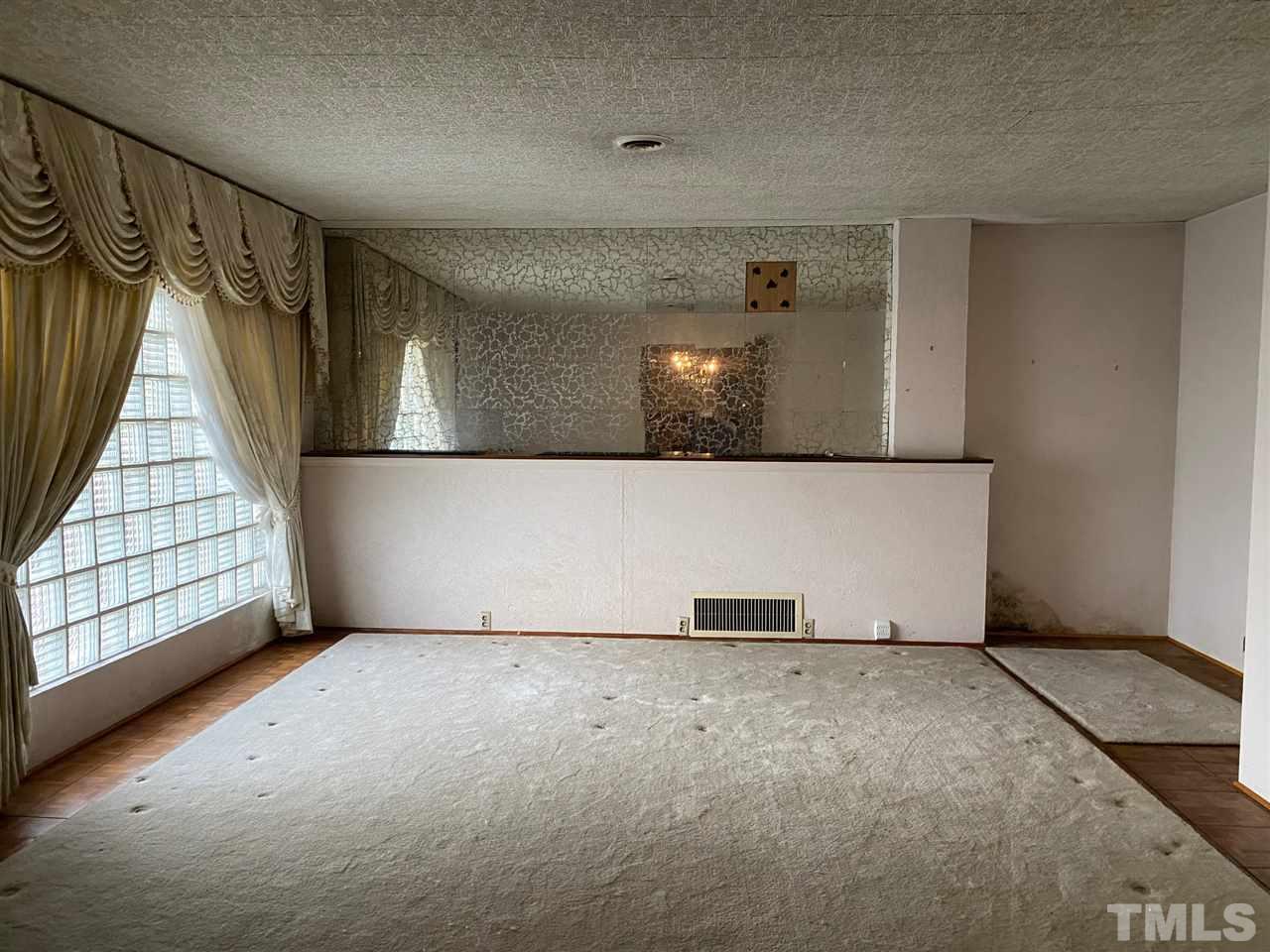 1821 Raleigh Road Henderson, NC 27536 - Photo 10 of 30 Gallery Image 10