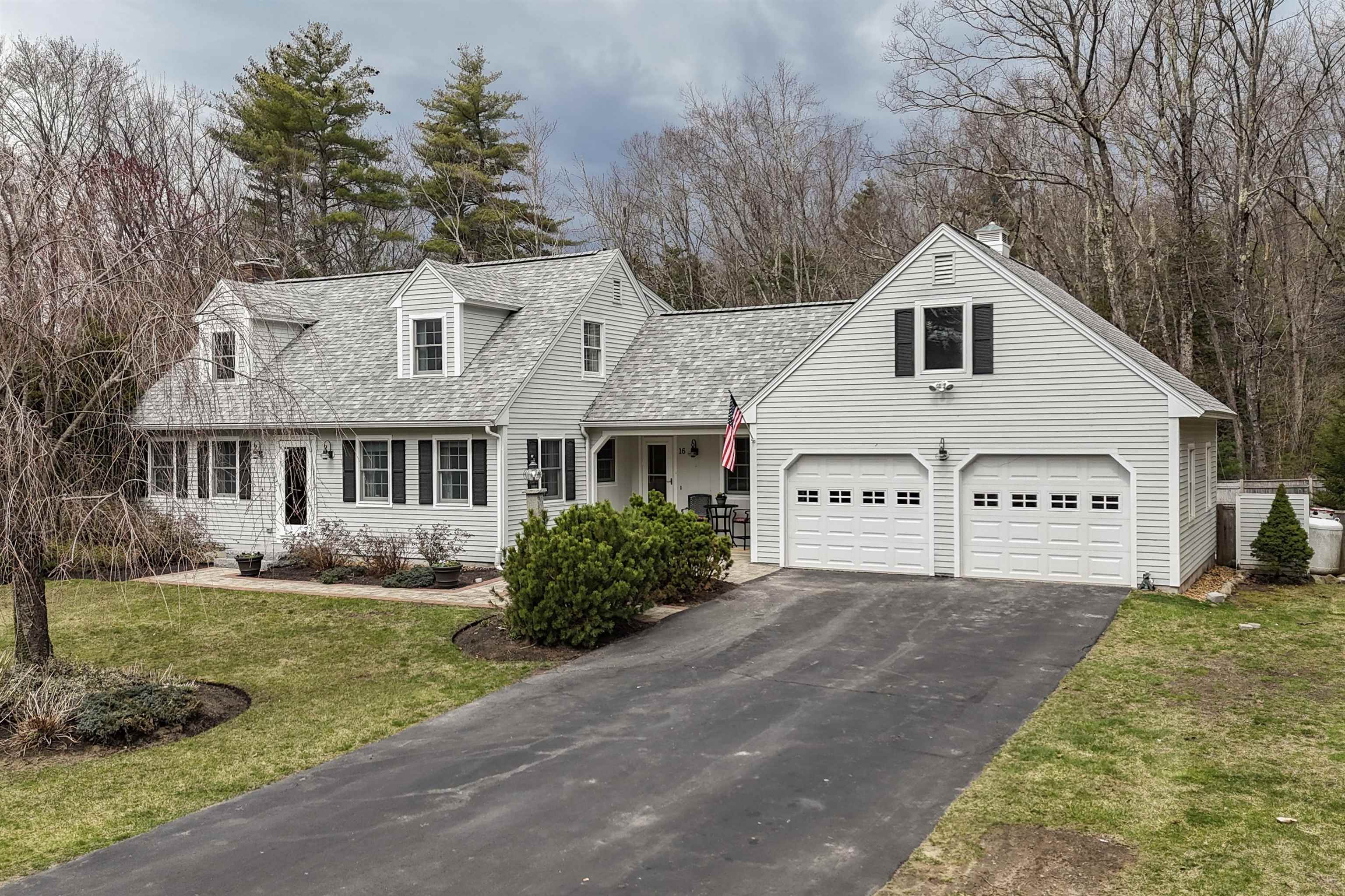 16 Northfield Road Amherst, NH 03031 - Photo 1 of 36